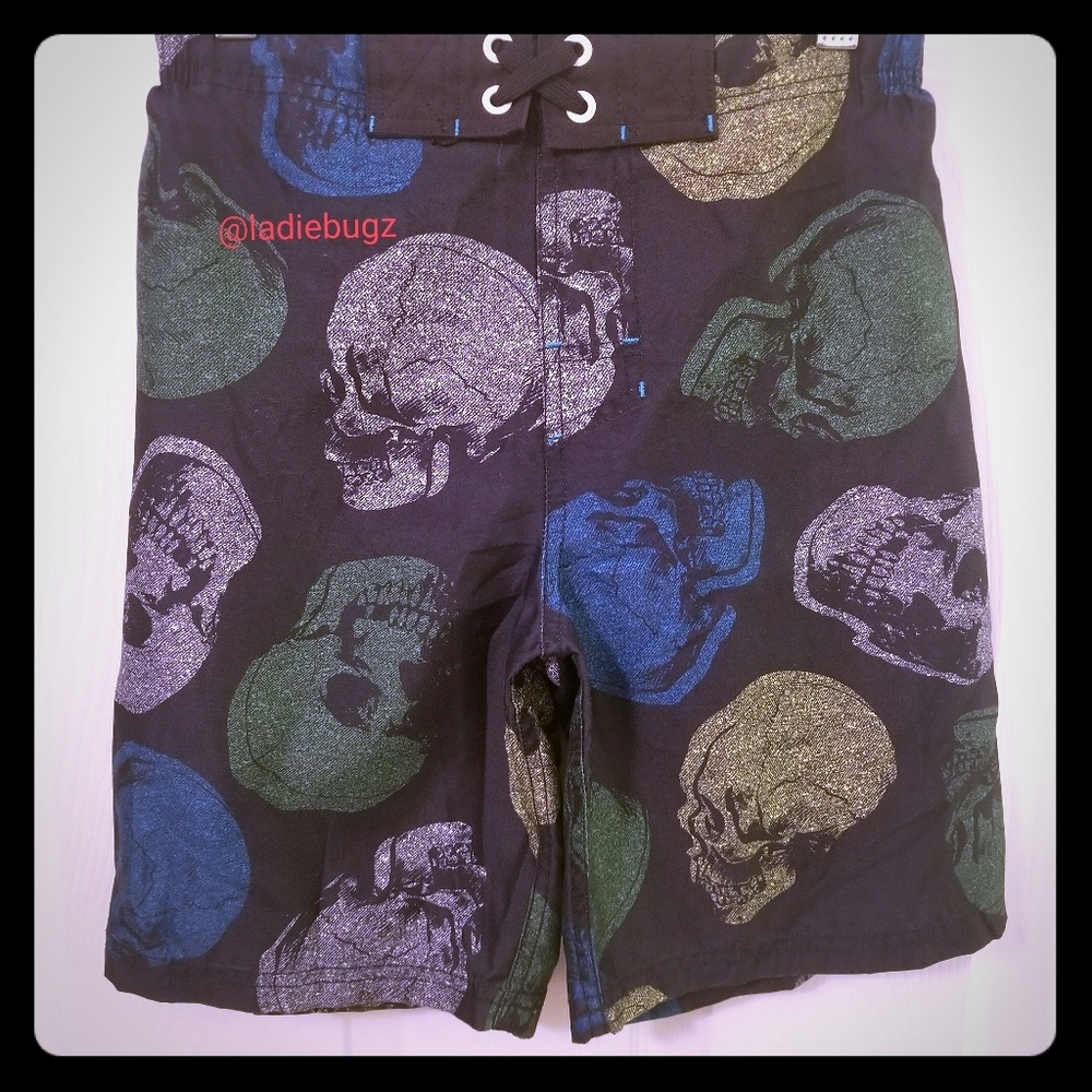 Youth Medium Cherokee Swim Trunks with Skulls